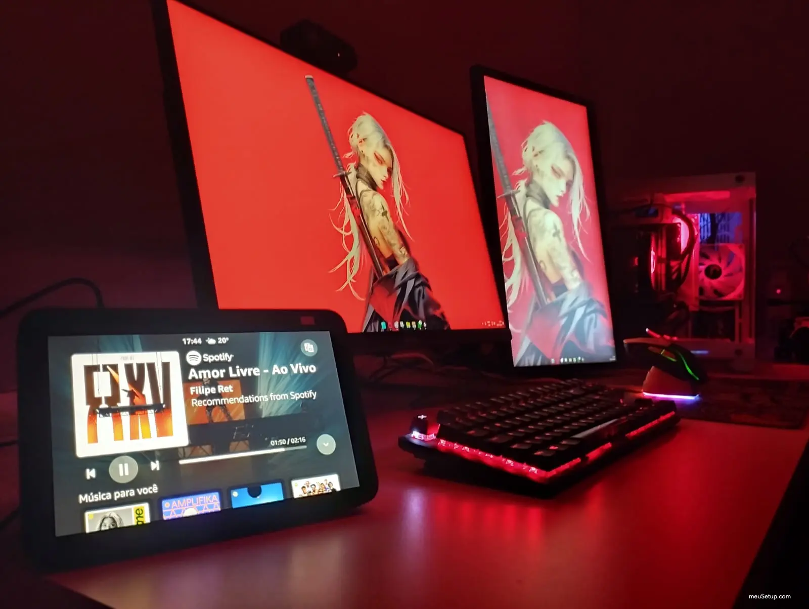 Mesa em L branco e vermelho — foto 4
