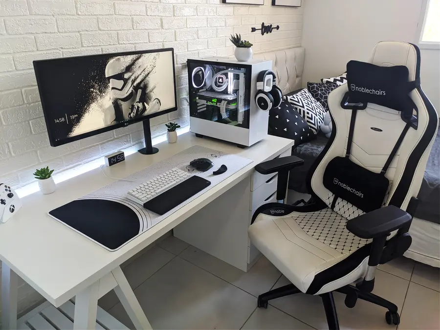 Full White