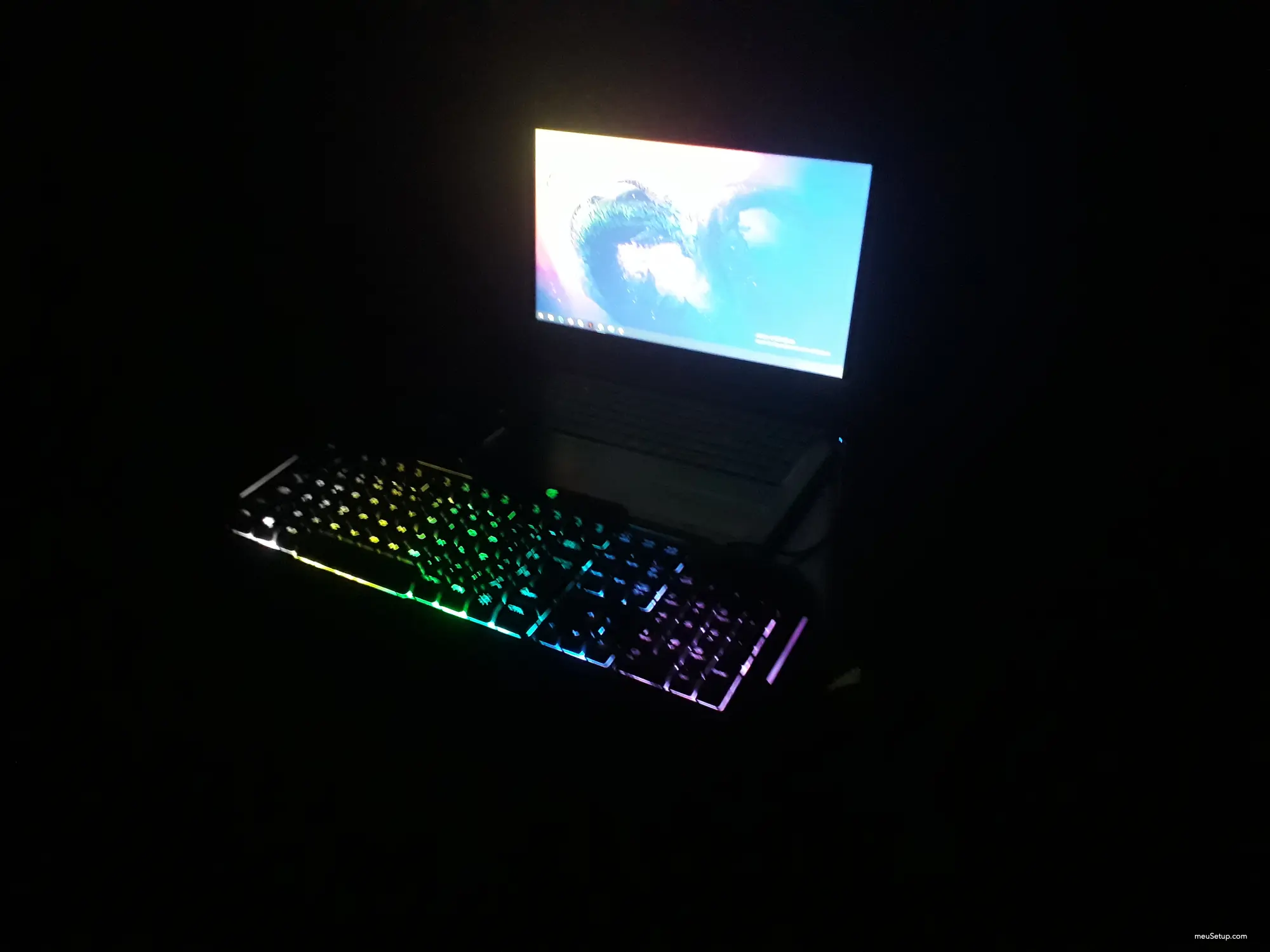 Meu setup, não é aquela coisa mas eu gosto dele. — foto 1