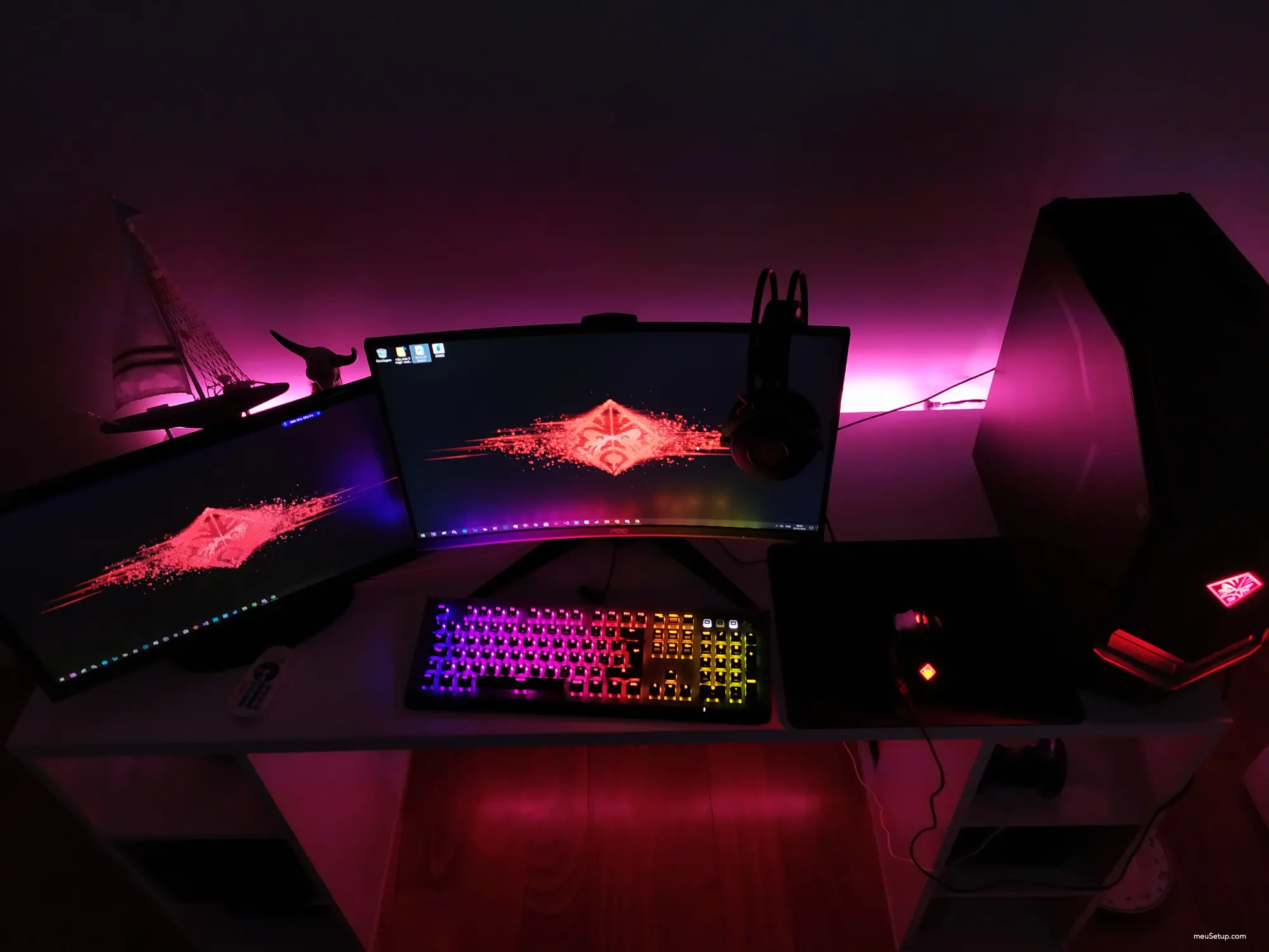 OMEN — foto 1