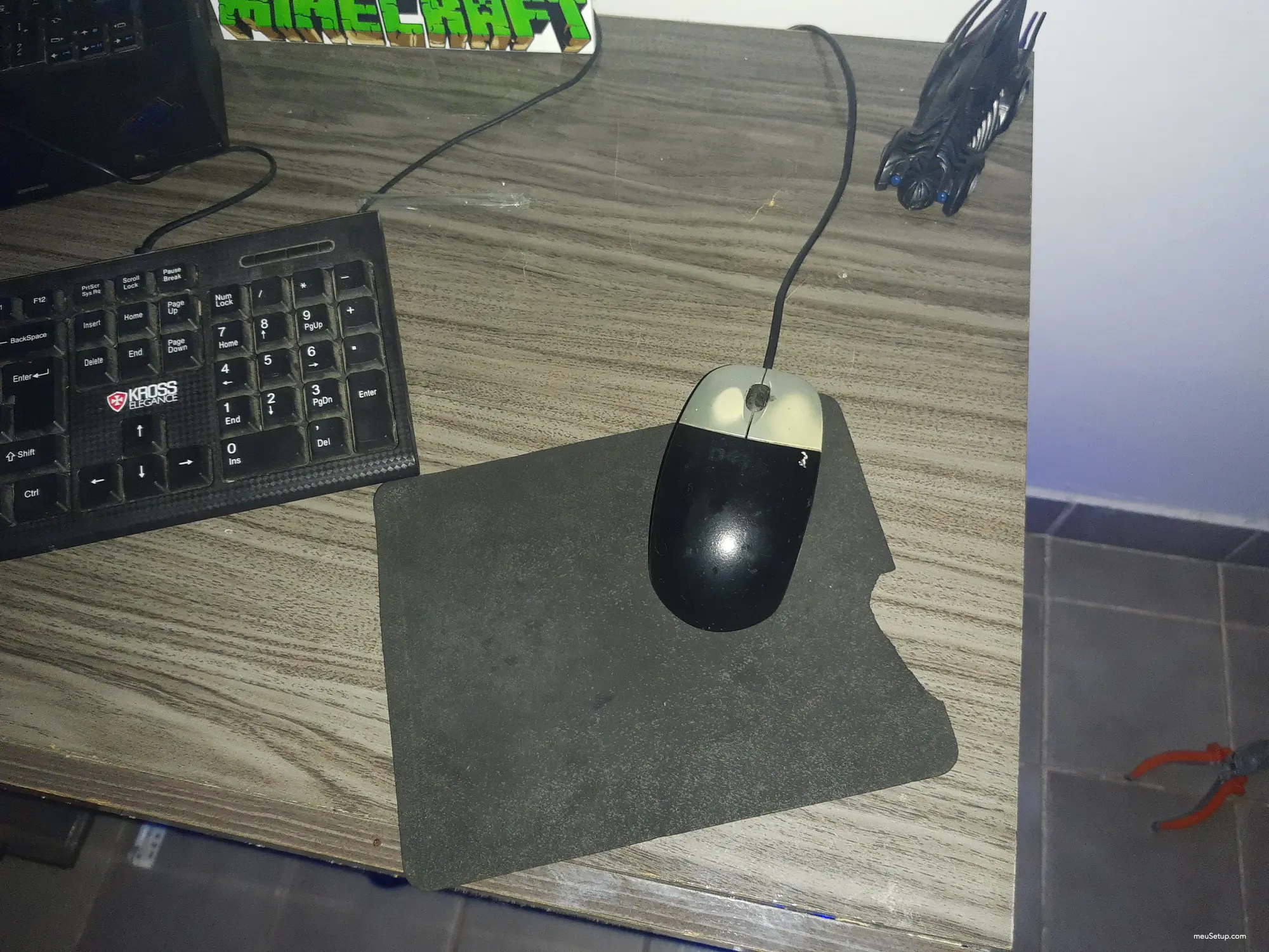 Setup de pobre com notebook — foto 2