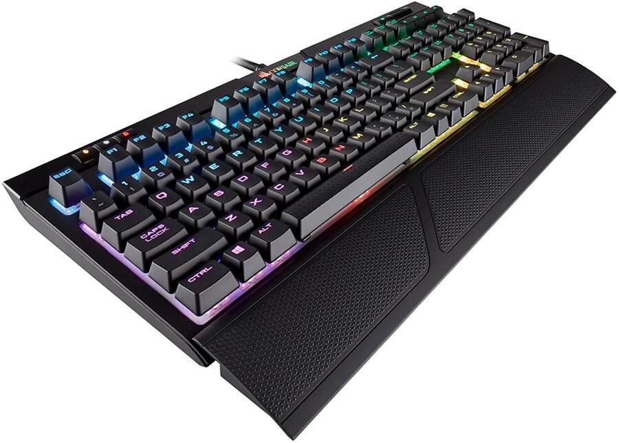Teclado Gamer Corsair Strafe RGB