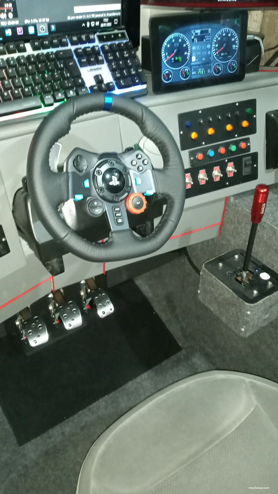 Cockpit do Tio Wladi Gamer — foto 4